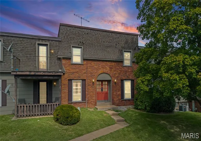 Photo 1 of Condo for sale at 6643 Blossomwood Dr #D, Florissant, MO 63033 | MLS# MIS26060422 | Listing updated on 2026-09-18