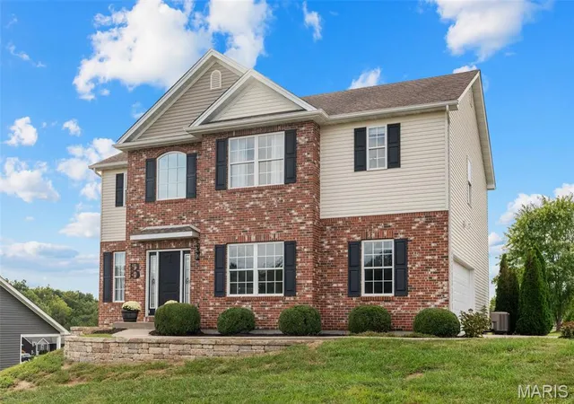 Photo 3 of Single family home for sale at 362 Holtgrewe Farms Loop, Washington, MO 63090 | MLS# MIS26060424 | Listing updated on 2026-10-04