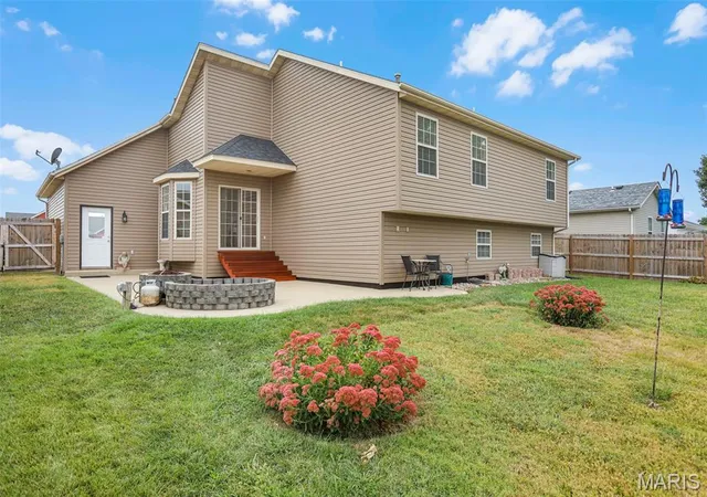 Photo 29 of Sale Pending at 522 Deer Run, Moro, IL 62067 | MLS# MIS26060437 | Listing updated on 2026-09-25