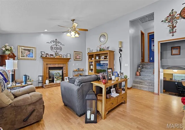 Photo 3 of Sale Pending at 522 Deer Run, Moro, IL 62067 | MLS# MIS26060437 | Listing updated on 2026-09-25