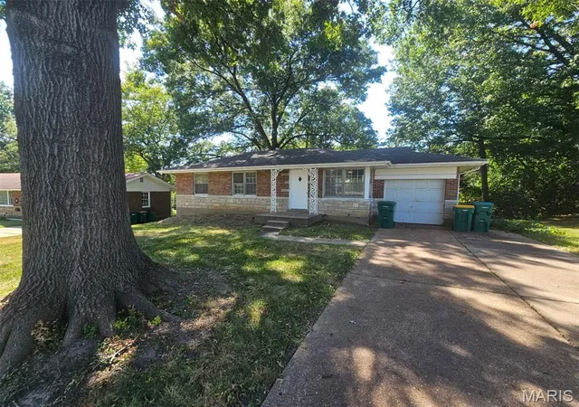 Photo 1 of Single family home for sale at 9725 Griffin Dr, Saint Louis, MO 63137 | MLS# MIS26060440 | Listing updated on 2026-09-19
