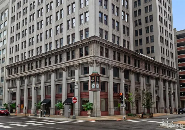 Photo 1 of Condo for sale at 314 N Broadway #701, Saint Louis, MO 63102 | MLS# MIS26060443 | Listing updated on 2026-09-30