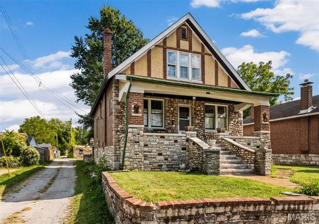 Photo 2 of Single family home for sale at 7920 Hildesheim Ave, Saint Louis, MO 63123 | MLS# MIS26060445 | Listing updated on 2026-10-10