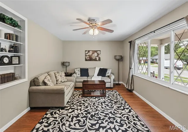 Photo 4 of Sale Pending at 729 Yale Ave, Edwardsville, IL 62025 | MLS# MIS26060447 | Listing updated on 2026-09-29