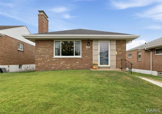 Single family home for sale at 5562 Lindenwood Ave, Saint Louis, MO 63109 | MLS# MIS26060473