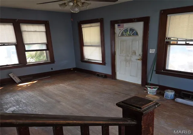 Photo 3 of Sale Pending at 620 North St, Mount Vernon, IL 62864 | MLS# MIS26060475 | Listing updated on 2026-10-03