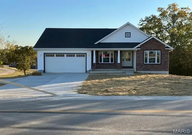 Single family home for sale at 547 Vineland School Rd, De Soto, MO 63020 | MLS# MIS26060480