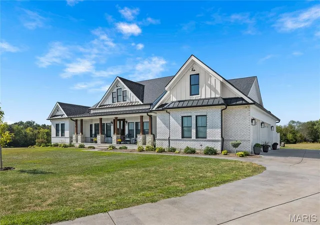Photo 2 of Single family home for sale at 129 Lonesome Dove Way, Foristell, MO 63348 | MLS# MIS26060487 | Listing updated on 2026-09-28