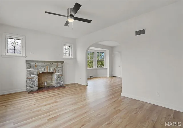 Photo 3 of Sale Pending at 1600 Veronica Ave, Saint Louis, MO 63147 | MLS# MIS26060488 | Listing updated on 2026-09-28