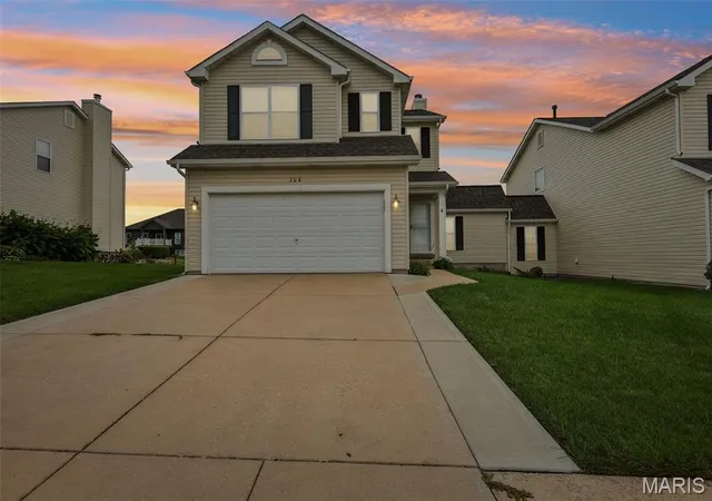 Townhouse for sale at 206 Colonial Xing, Wentzville, MO 63385 | MLS# MIS26060493