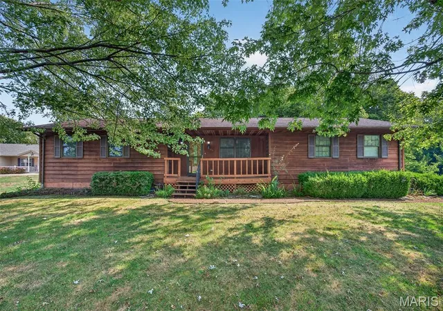 Photo 1 of Single family home for sale at 3486 Pierland Dr, Pocahontas, IL 62275 | MLS# MIS26060499 | Listing updated on 2026-10-04