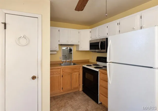 Photo 3 of Single family home for sale at 2211 Timberline Dr, Bonne Terre, MO 63628 | MLS# MIS26060503 | Listing updated on 2026-09-24