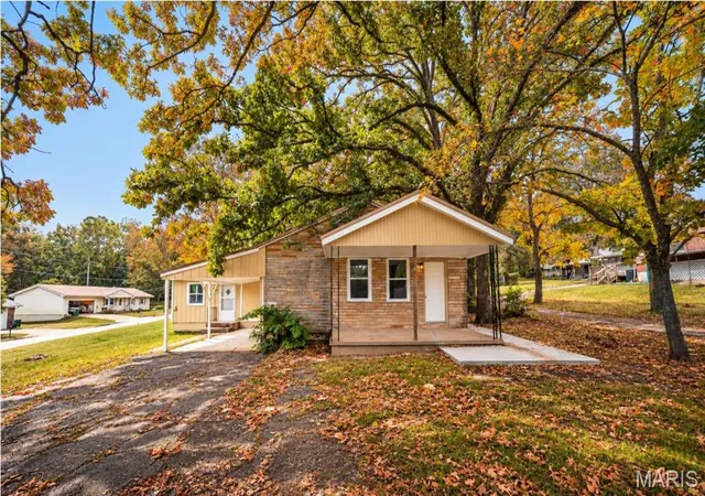 Photo 1 of Single family home for sale at 401 Fort Wyman Rd, Rolla, MO 65401 | MLS# MIS26060510 | Listing updated on 2026-09-24