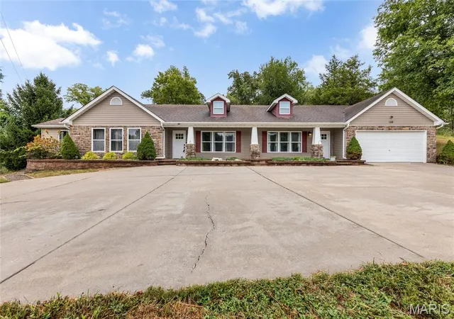 Photo 1 of Single family home for sale at 130 Justus Ln, Old Monroe, MO 63369 | MLS# MIS26060511 | Listing updated on 2026-10-05