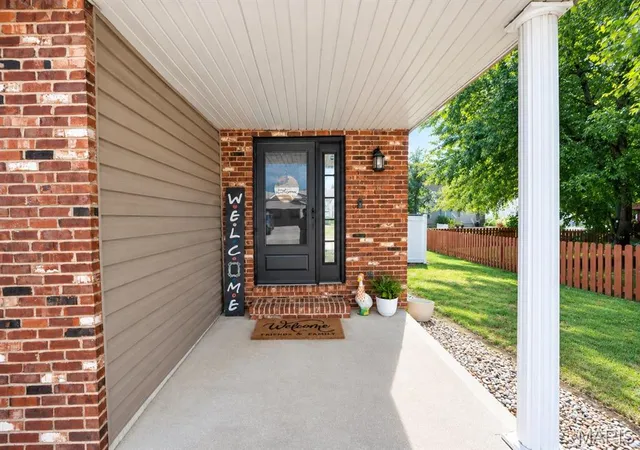 Photo 2 of Single family home for sale at 58 Julie Dr, Glen Carbon, IL 62034 | MLS# MIS26060515 | Listing updated on 2026-10-01