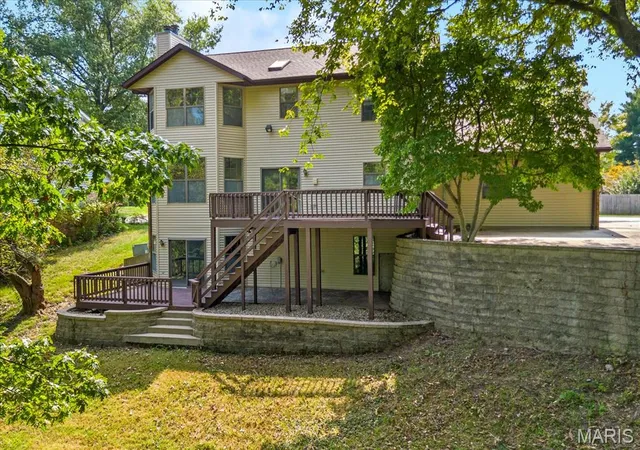 Photo 2 of Sale Pending at 1245 Tanglewood Tr, O Fallon, IL 62269 | MLS# MIS26060517 | Listing updated on 2026-10-08