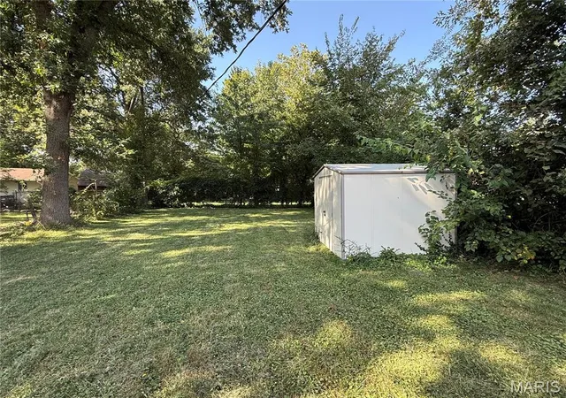Photo 3 of Single family home for sale at 427 N State St, Montgomery City, MO 63361 | MLS# MIS26060523 | Listing updated on 2026-09-19
