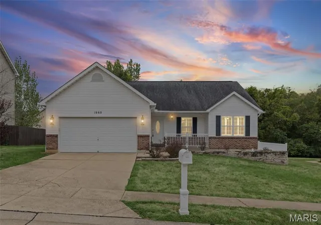 Photo 1 of Single family home for sale at 1660 Bermuda Dr, Festus, MO 63028 | MLS# MIS26060538 | Listing updated on 2026-10-05