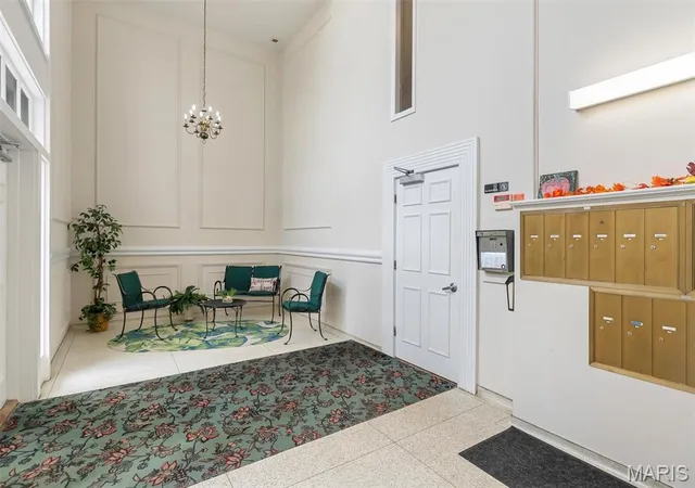 Photo 2 of Condo for sale at 2335 Manor Grv Dr #11, Chesterfield, MO 63017 | MLS# MIS26060541 | Listing updated on 2026-10-27