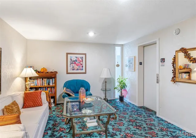 Photo 4 of Condo for sale at 2335 Manor Grv Dr #11, Chesterfield, MO 63017 | MLS# MIS26060541 | Listing updated on 2026-10-27