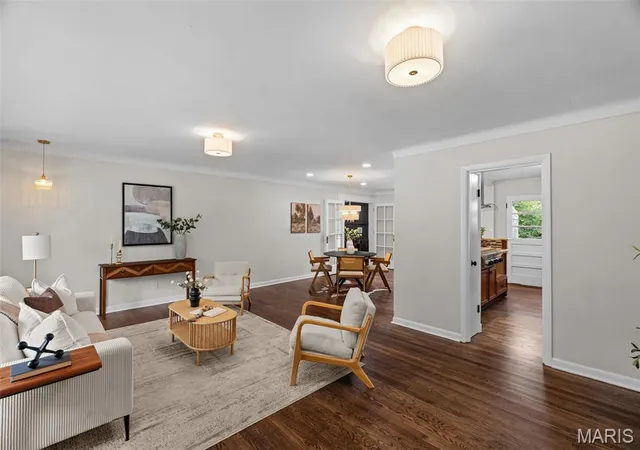Photo 2 of Sale Pending at 4 Harneywold Dr, Saint Louis, MO 63136 | MLS# MIS26060553 | Listing updated on 2026-09-30