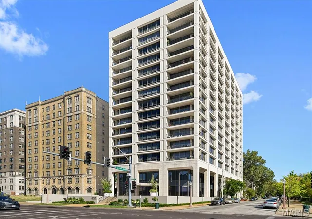Photo 1 of Condo for sale at 4501 Lindell Blvd #4A, Saint Louis, MO 63108 | MLS# MIS26060555 | Listing updated on 2026-10-05