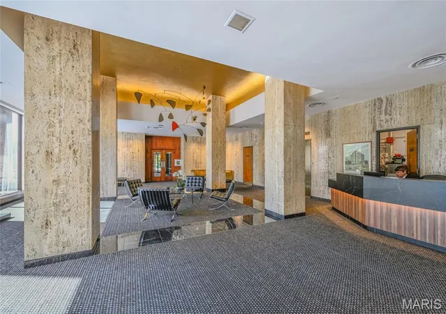Photo 3 of Condo for sale at 4501 Lindell Blvd #4A, Saint Louis, MO 63108 | MLS# MIS26060555 | Listing updated on 2026-10-05