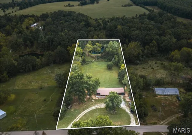 Photo 3 of Manufactured home for sale at 13130 County Rd 7240, Newburg, MO 65550 | MLS# MIS26060557 | Listing updated on 2026-10-02