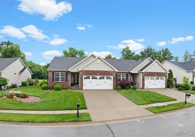 Photo 2 of Single family home for sale at 485 Bandmour Pl, O Fallon, IL 62269 | MLS# MIS26060567 | Listing updated on 2026-09-23
