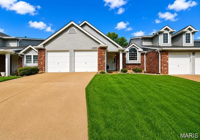 Photo 3 of Condo for sale at 13305 Woodlake Village Ct, Saint Louis, MO 63141 | MLS# MIS26060573 | Listing updated on 2026-09-25