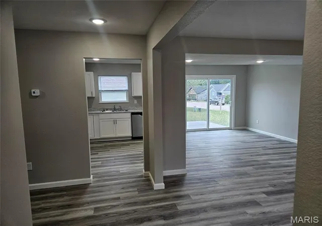 Photo 3 of Single family home for sale at 406 Daniel Ct, New Haven, MO 63068 | MLS# MIS26060580 | Listing updated on 2026-09-24