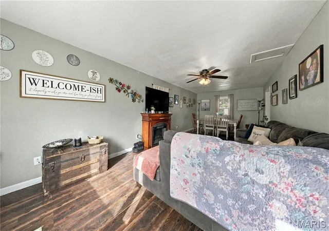 Photo 2 of Single family home for sale at 203 N Ellen St, Dixon, MO 65459 | MLS# MIS26060581 | Listing updated on 2026-10-05