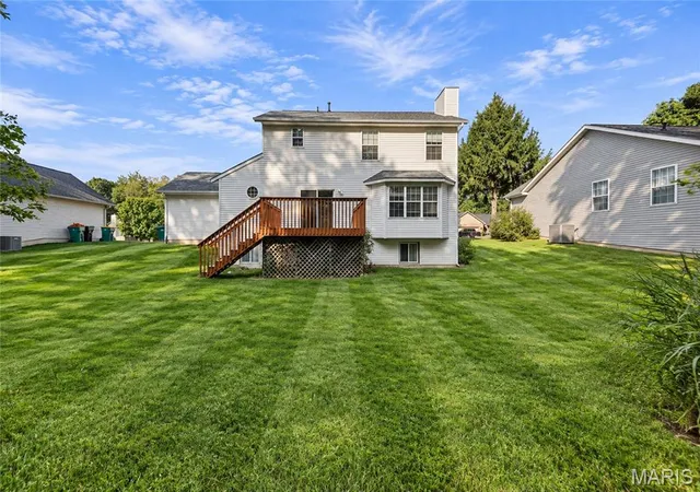 Photo 4 of Single family home for sale at 1106 Illini Dr, O Fallon, IL 62269 | MLS# MIS26060583 | Listing updated on 2026-10-17