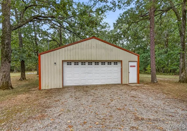 Photo 4 of Single family home for sale at 1109 Hwy Aa, Farmington, MO 63640 | MLS# MIS26060585 | Listing updated on 2026-09-19