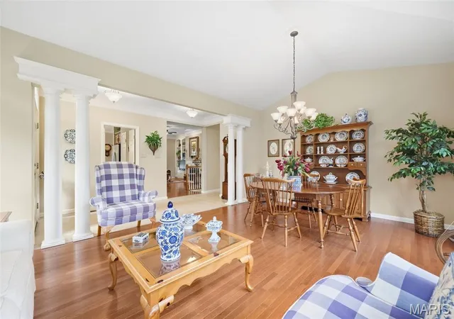 Photo 4 of House for sale at 6296 Whisper Bnd Dr, Saint Louis, MO 63129 | MLS# MIS26060586 | Listing updated on 2026-10-06