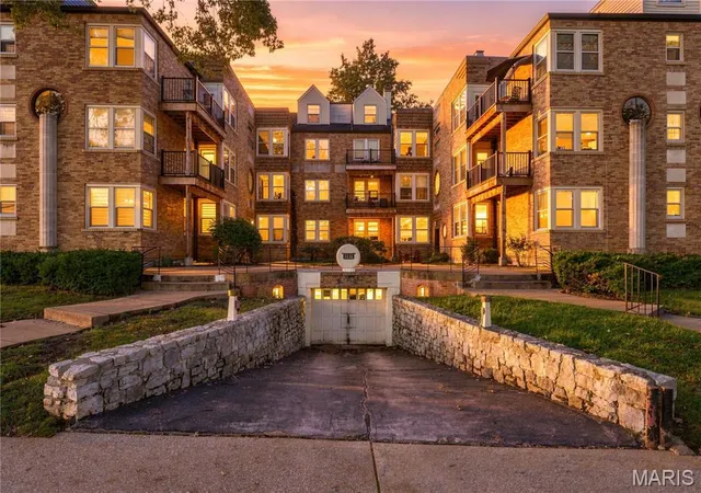Photo 2 of Condo for sale at 7536 York Dr #2B, Saint Louis, MO 63105 | MLS# MIS26060602 | Listing updated on 2026-10-05
