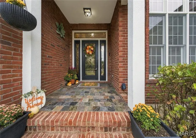 Photo 3 of Single family home for sale at 15225 Deer Park Ln, Saint James, MO 65559 | MLS# MIS26060605 | Listing updated on 2026-09-29