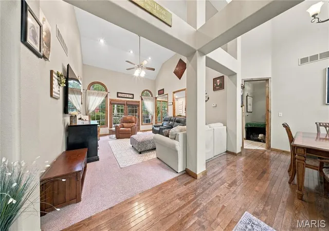 Photo 4 of Single family home for sale at 15225 Deer Park Ln, Saint James, MO 65559 | MLS# MIS26060605 | Listing updated on 2026-09-29
