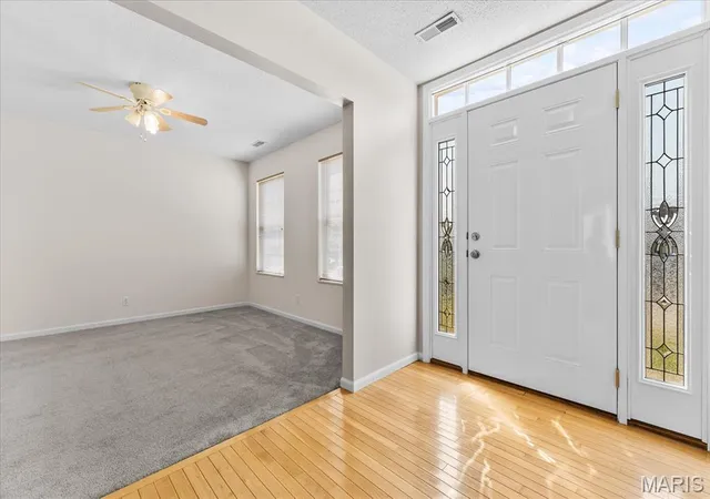 Photo 4 of Single family home for sale at 950 Whitechapel Dr, O'fallon, IL 62269 | MLS# MIS26060609 | Listing updated on 2026-09-22