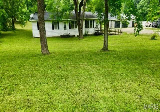 Photo 1 of Single family home for sale at 19225 Goldfinch Dr, Marble Hill, MO 63764 | MLS# MIS26060613 | Listing updated on 2026-09-20