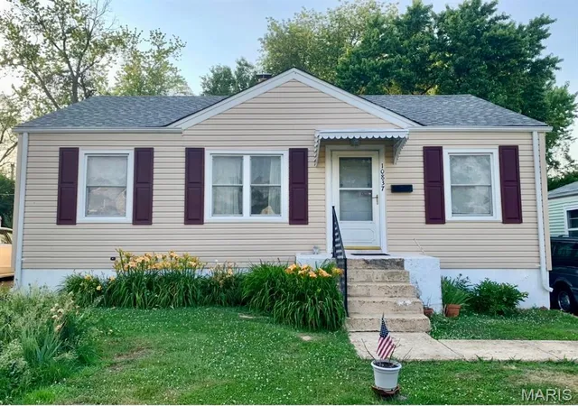 Single family home for sale at 10837 Saint Xavier Ln, Saint Ann, MO 63074 | MLS# MIS26060615