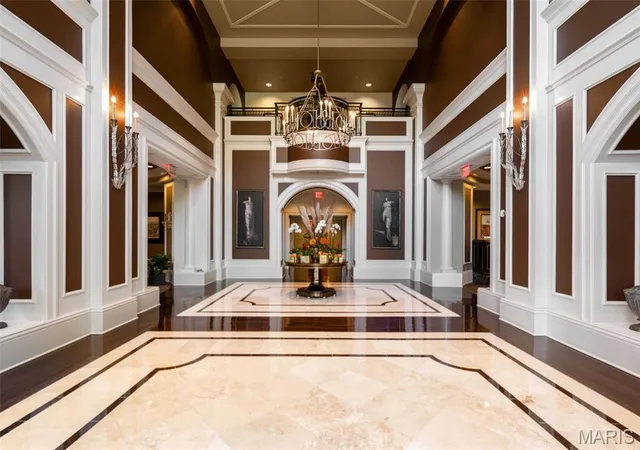 Photo 4 of Condo for sale at 150 Carondelet Plz #403, Saint Louis, MO 63105 | MLS# MIS26060617 | Listing updated on 2026-10-29