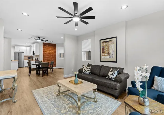 Photo 4 of Single family home for sale at 4119 Enright Ave, Saint Louis, MO 63108 | MLS# MIS26060622 | Listing updated on 2026-09-28