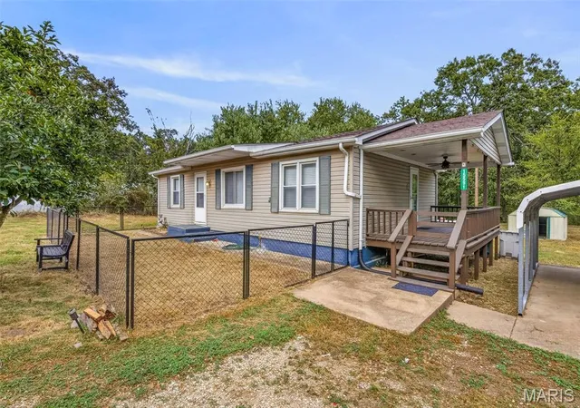 Photo 2 of Sale Pending at 15591 S State Hwy 21, Potosi, MO 63664 | MLS# MIS26060635 | Listing updated on 2026-09-26
