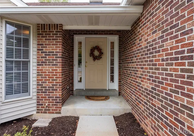 Photo 1 of House for sale at 5523 Heatherbluff Ct, Saint Louis, MO 63128 | MLS# MIS26060652 | Listing updated on 2026-09-22