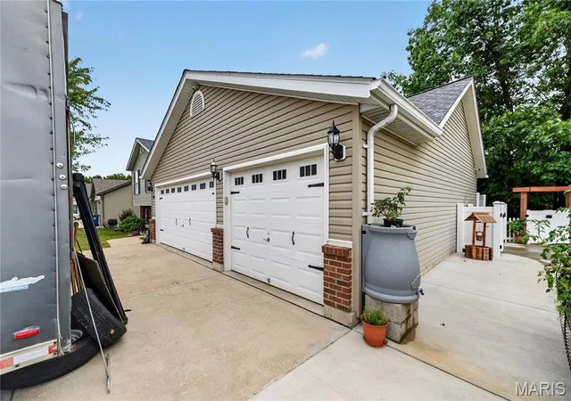 Photo 4 of Single family home for sale at 500 Candlestick Ct, Warrenton, MO 63383 | MLS# MIS26060654 | Listing updated on 2026-10-02