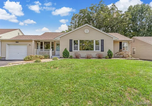 Photo 1 of Single family home for sale at 218 W Liberty St, Columbia, IL 62236 | MLS# MIS26060657 | Listing updated on 2026-10-06