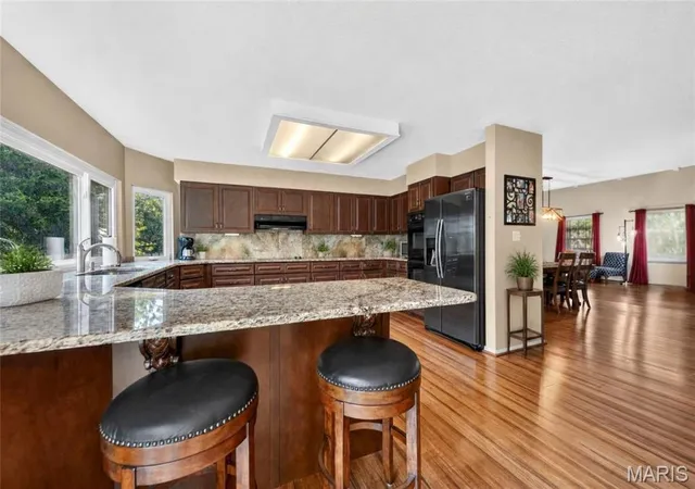 Photo 3 of Single family home for sale at 25 Vicksburg Sta, Saint Charles, MO 63303 | MLS# MIS26060669 | Listing updated on 2026-09-24