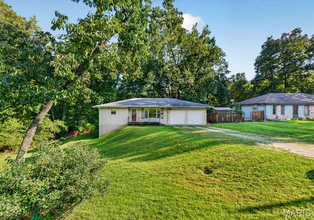 Photo 3 of Sale Pending at 5514 Old Lemay Fry Rd, Imperial, MO 63052 | MLS# MIS26060673 | Listing updated on 2026-09-29