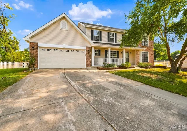 Photo 1 of Single family home for sale at 1014 Wake Ct, Wentzville, MO 63385 | MLS# MIS26060676 | Listing updated on 2026-09-25